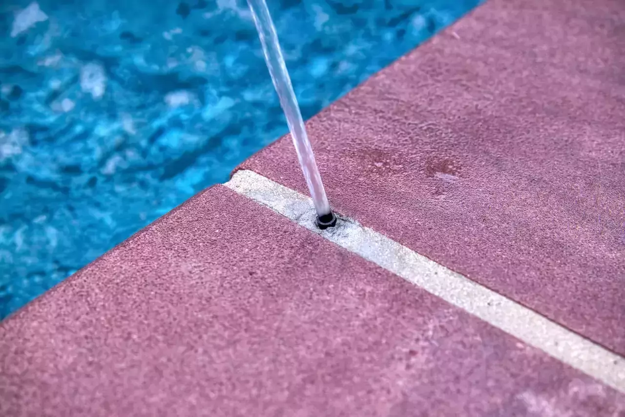 piscine avec jets d'eau 