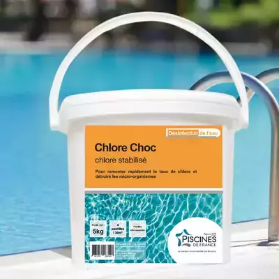 Produit entretien piscine - Chlore Choc - Désinfection de l'eau - Piscines de France 2